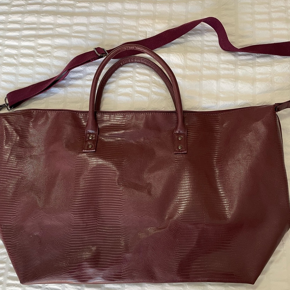 Lulu Dharma Weekender